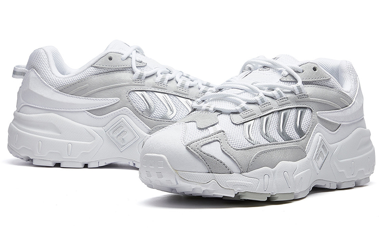 Shop Fila 斐樂 Ravagement 2000 行掠者 低筒運動鞋 女款 灰白