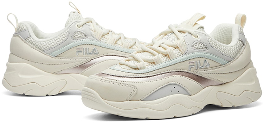 (W) FILA Ray Rendah 'Putih' F52W041113FWG Shop (W) FILA Ray Rendah 'Putih' F52W041113FWG