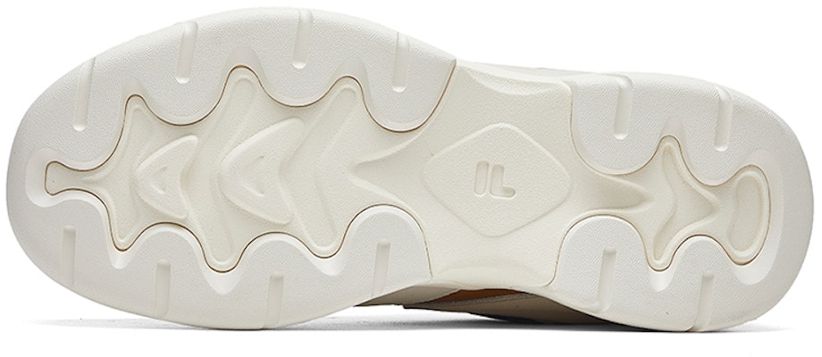 White and 2025 gold filas