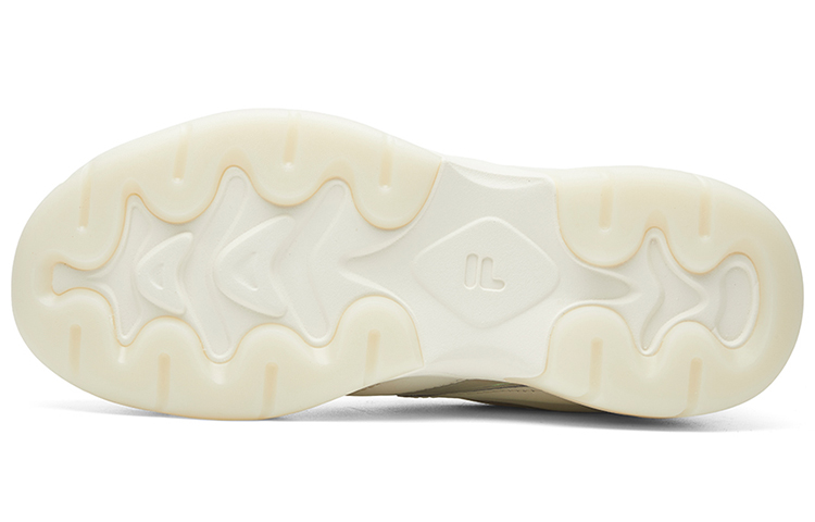 Purchase (W) Chaussures de Course Rétro FILA Ray Blanches F52W041101FSW