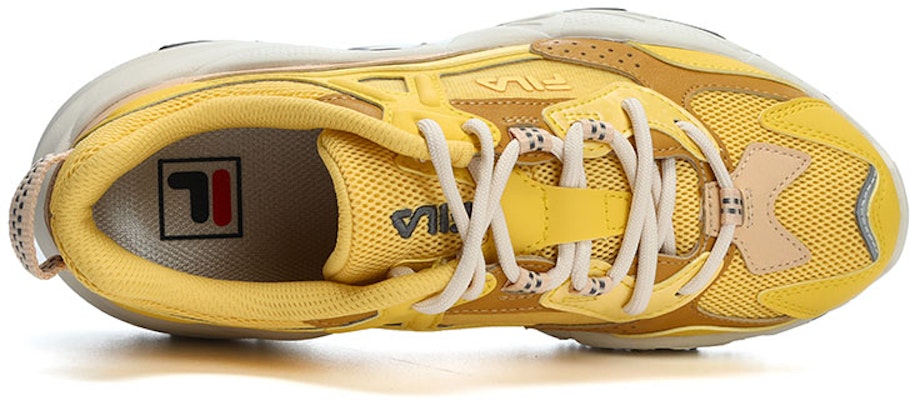 (W) Sneakers FILA Predator 2 'Kuning Putih' F12W322105FBN Lookbook (W) Sneakers FILA Predator 2 'Kuning Putih' F12W322105FBN