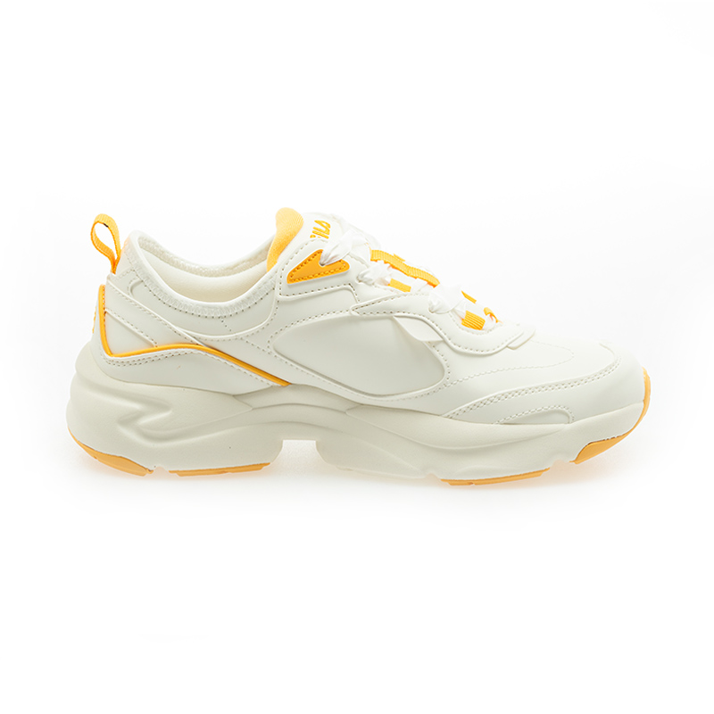 Shop (W) FILA Ray Trainer "花卉" 运动鞋 FS262SN01F002-100