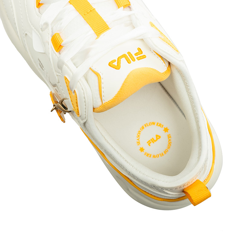 Details for (W) FILA Ray Trainer "花卉" 运动鞋 FS262SN01F002-100