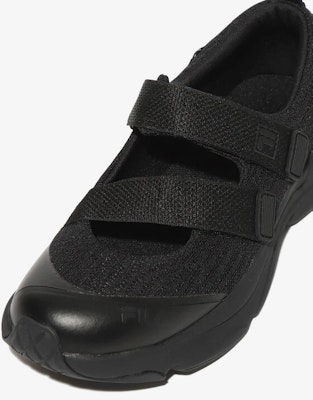 (Women) Fila Ray Trainer MJ Black/Black/Black 11001RM02849H001 Sizing (Women) Fila Ray Trainer MJ Black/Black/Black 11001RM02849H001