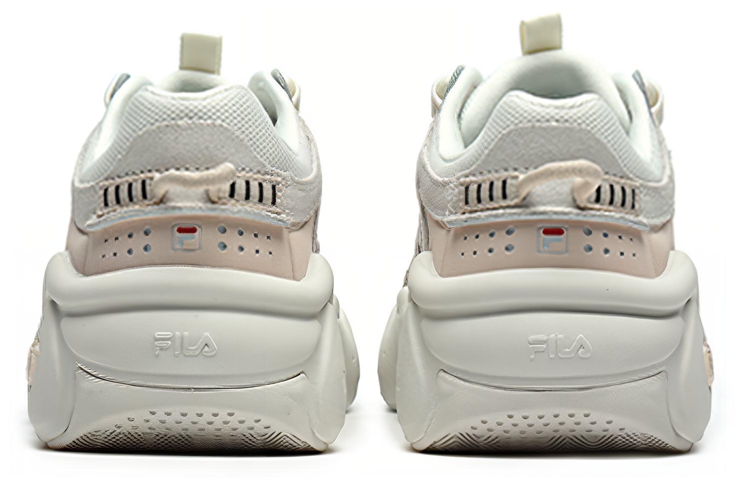 Shop (W) Chaussures de Basketball Rétro FILA Blanches F12W141223FLA