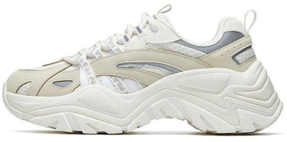(Women) FILA Retro Casual Dad Shoes White F12W034120FGA (Women) FILA Retro Casual Dad Shoes White F12W034120FGA