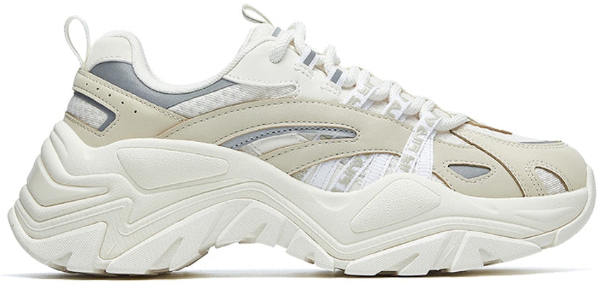 (Women) FILA Retro Casual Dad Shoes White F12W034120FGA Lookbook (Women) FILA Retro Casual Dad Shoes White F12W034120FGA