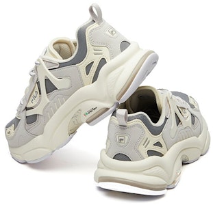 (W) Sepatu Lari FILA RJV Low-Top Abu-abu T12W111107FWA Purchase (W) Sepatu Lari FILA RJV Low-Top Abu-abu T12W111107FWA