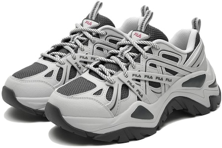 (W) FILA Sofia 1S 'Kelabu Hujan Mist' F12W341105FDN Lookbook (W) FILA Sofia 1S 'Kelabu Hujan Mist' F12W341105FDN