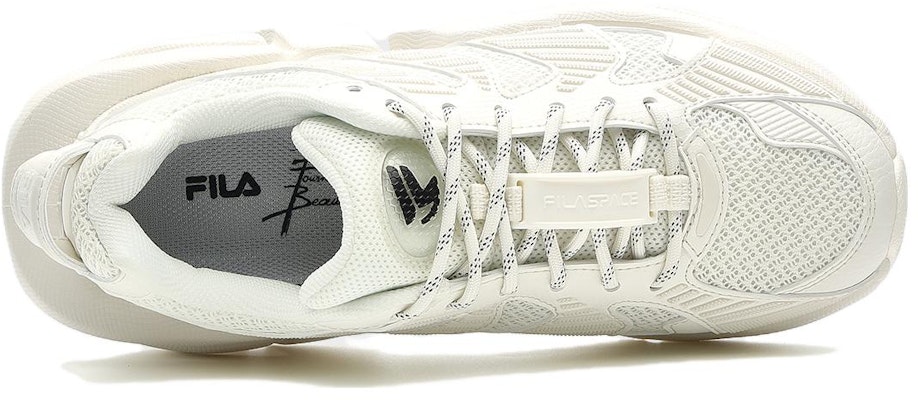 FILA斐樂 Space 耐磨防滑 低筒 老爹鞋 女款 雪白 Lookbook FILA斐樂 Space 耐磨防滑 低筒 老爹鞋 女款 雪白