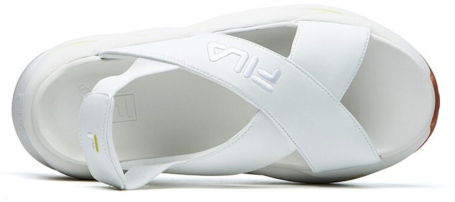 (W) FILA 明亮白色运动凉鞋 F12W124528FLW Shop (W) FILA 明亮白色运动凉鞋 F12W124528FLW