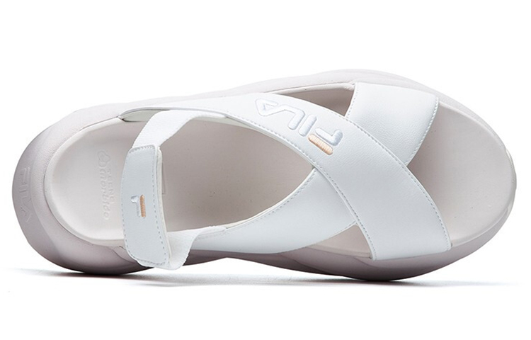 Shop (W) FILA 粉色运动凉鞋 F12W124528FPK