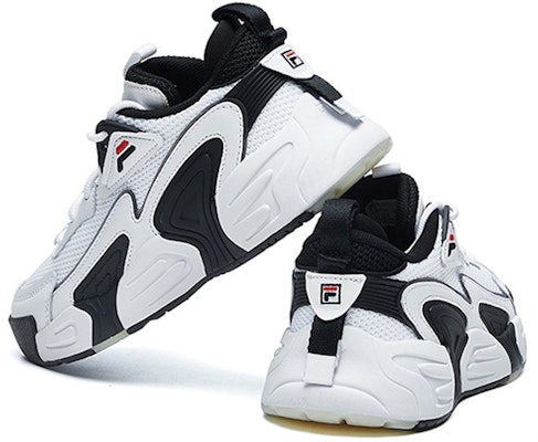 (W) FILA SWARM Low Swirl Sneakers 'Putih Hitam' F12W021213FWB Lookbook (W) FILA SWARM Low Swirl Sneakers 'Putih Hitam' F12W021213FWB