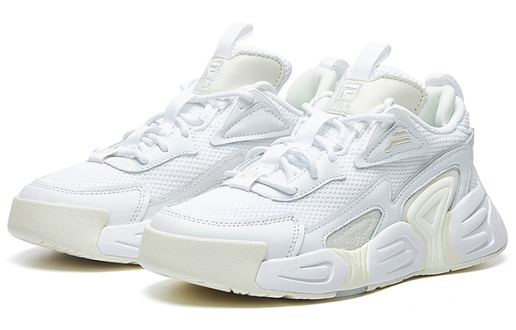 Lookbook (W) SNEAKERS FILA SWARM LOW SWIRL PUTIH F12W021213FWT