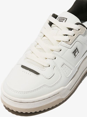 (W) 휠라 타르가 88/25 스니커즈 화이트 화이트 블루 1100FS253TN03X002101 Sizing (W) 휠라 타르가 88/25 스니커즈 화이트 화이트 블루 1100FS253TN03X002101