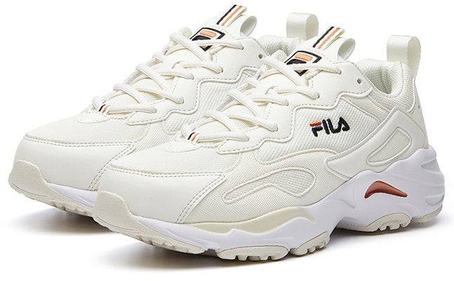 (W) FILA Tracer 'Putih Krim' F12W041104FSW Lookbook (W) FILA Tracer 'Putih Krim' F12W041104FSW