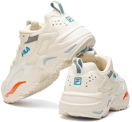 (W) FILA Tracer Putih F12W021111FGD Lookbook (W) FILA Tracer Putih F12W021111FGD