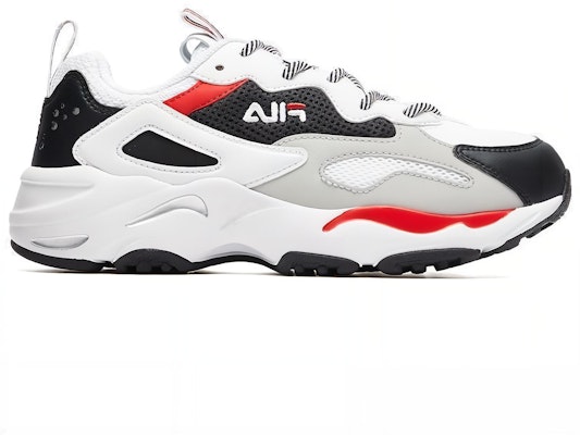 (W) Sepatu Kasual FILA Tracer Series Sol Tebal Retro Hitam F12W021111FBW Order (W) Sepatu Kasual FILA Tracer Series Sol Tebal Retro Hitam F12W021111FBW