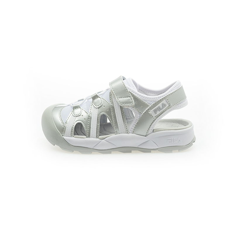 (W) FILA Urban Creek Sneakers