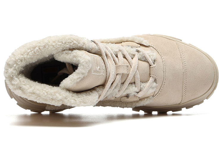 Lookbook Fila 斐樂 厚底雪地靴 女款  木薯粉