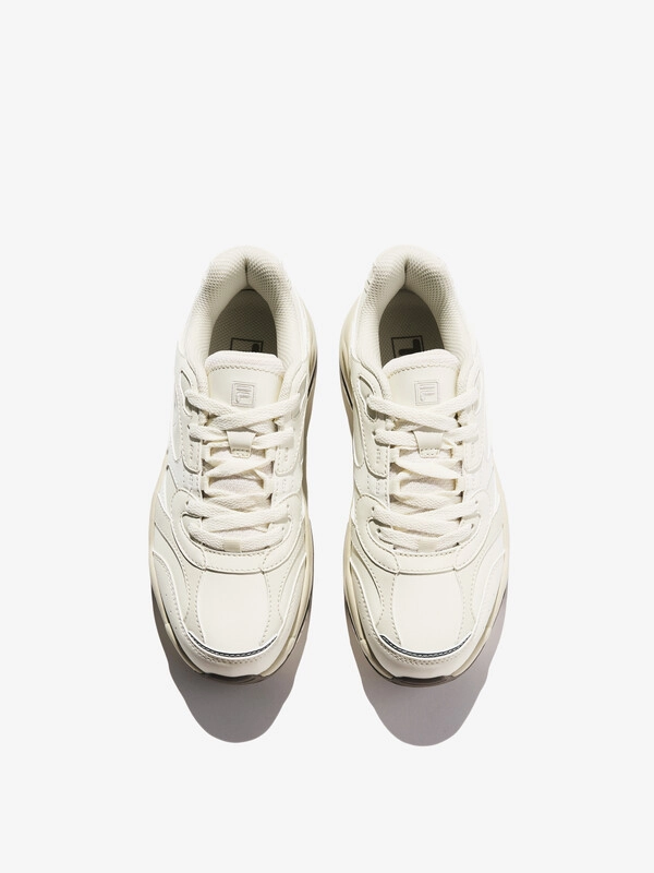 Shop Fila Wavy Rumble Putih Beige Beige 1100FS253OD03X009100