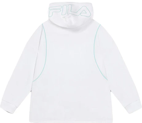 (W) FILA x MAGIC STICK Hoodie Longgar Rajut Putih Standar F11W339202F-WT Lookbook (W) FILA x MAGIC STICK Hoodie Longgar Rajut Putih Standar F11W339202F-WT