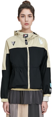 (W) FILA x MIHARA YASUHIRO Chaqueta Negra Trigo Tejida con Capucha Colorblock. F11W133704F-BK Details for (W) FILA x MIHARA YASUHIRO Chaqueta Negra Trigo Tejida con Capucha Colorblock. F11W133704F-BK