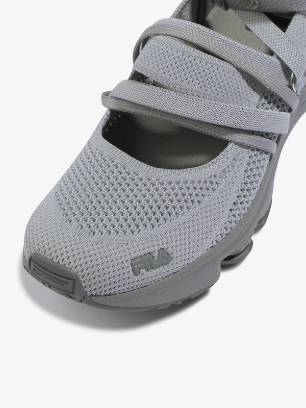 Sizing (W) FILA X OJOS RGB Pier 3.0 MJ Abu-Abu/Hitam/Abu-Abu 11001RM02888H060