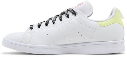 adidas originals StanSmith 復古休閒 低筒 板鞋 女款 白色 Lookbook adidas originals StanSmith 復古休閒 低筒 板鞋 女款 白色