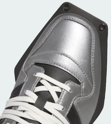 (W) Forum SQ / adidas Forum SQ W Metallic Iron/Nero/Core Bianco KK1596 1