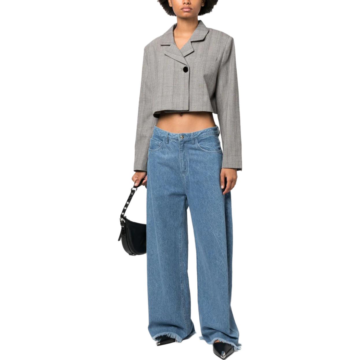 Lookbook (W) 가니 슬림핏 싱글버튼 크롭 롱 슬리브 자켓 라이트 그레이. F8213-523