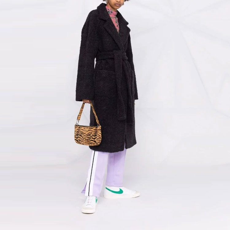 Purchase (W) 가니 FW21 블랙 페이크 시어링 니트 벨트 코트 F6258252