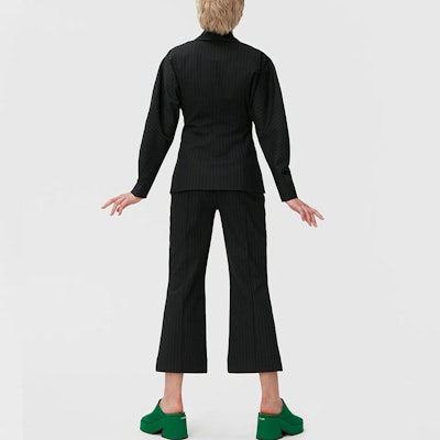 (W) 가니 FW22 블랙 스트라이프 플레어 크롭 팬츠. F7081-099 Shop (W) 가니 FW22 블랙 스트라이프 플레어 크롭 팬츠. F7081-099