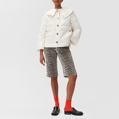 (W) 가니 FW22 플레인 피터팬 칼라 버튼 자켓 화이트. F7159-135 Shop (W) 가니 FW22 플레인 피터팬 칼라 버튼 자켓 화이트. F7159-135