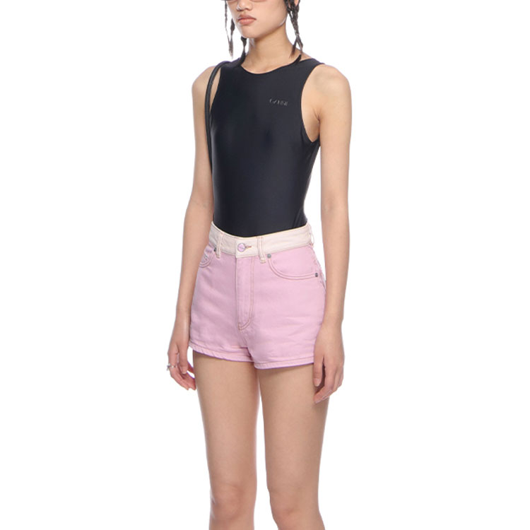 Details for (W) 가니 SS22 솔리드 블랙 와이드 스트랩 원피스 수영복. A4050-099