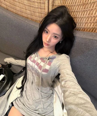 (W) 길라 아카이브 USA 로고 브이넥 긴팔 셔츠 - 그레이 GL26SPTP12GY Buy (W) 길라 아카이브 USA 로고 브이넥 긴팔 셔츠 - 그레이 GL26SPTP12GY