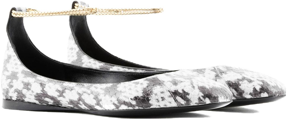 (Women) Giorgio Armani Casual Sneaker 'Black and White Snake Skin' X1V029XF523100230 Lookbook (Women) Giorgio Armani Casual Sneaker 'Black and White Snake Skin' X1V029XF523100230