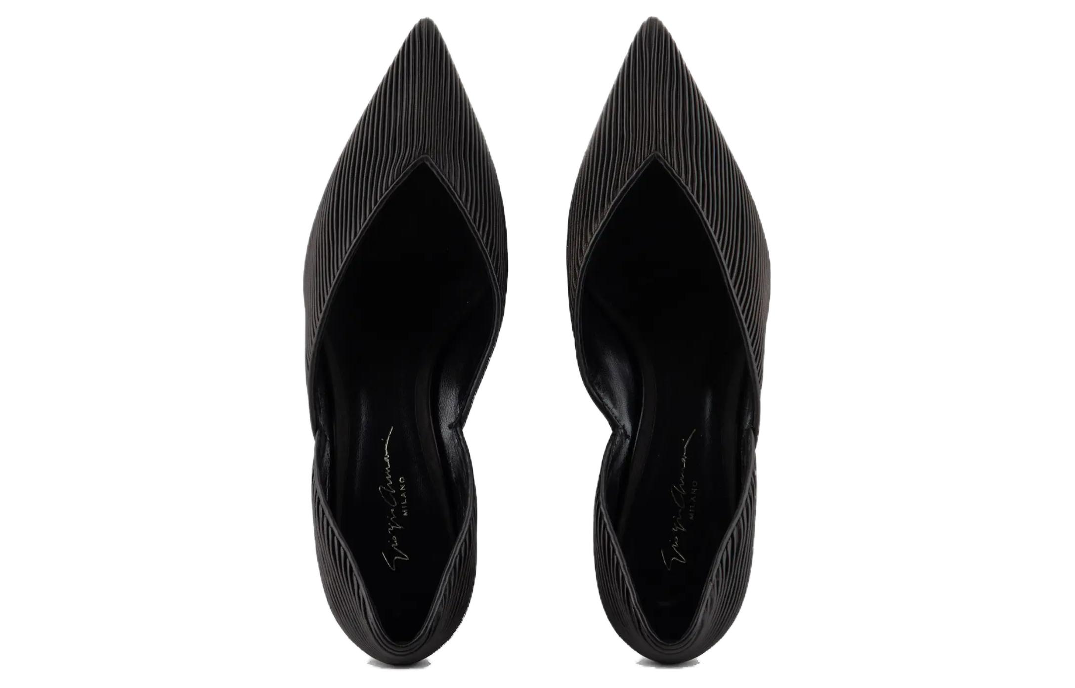 Shop (W) Giorgio Armani Tacones Bajos de Cuero 'Negro' 'Elegante con Pliegues y Rayas' X1E949XN966K001