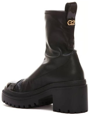 (W) But Fesyen Kulit Giuseppe Zanotti 'Hitam' I270029001 Lookbook (W) But Fesyen Kulit Giuseppe Zanotti 'Hitam' I270029001