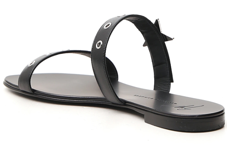 Lookbook 朱塞佩·薩諾第 五角星涼鞋 女款 黑色