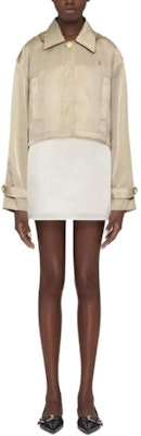 (W) GIVENCHY Chaqueta Corta Ajustada con Capucha Desmontable en Caqui. BW00PF15NJ-297 Lookbook (W) GIVENCHY Chaqueta Corta Ajustada con Capucha Desmontable en Caqui. BW00PF15NJ-297