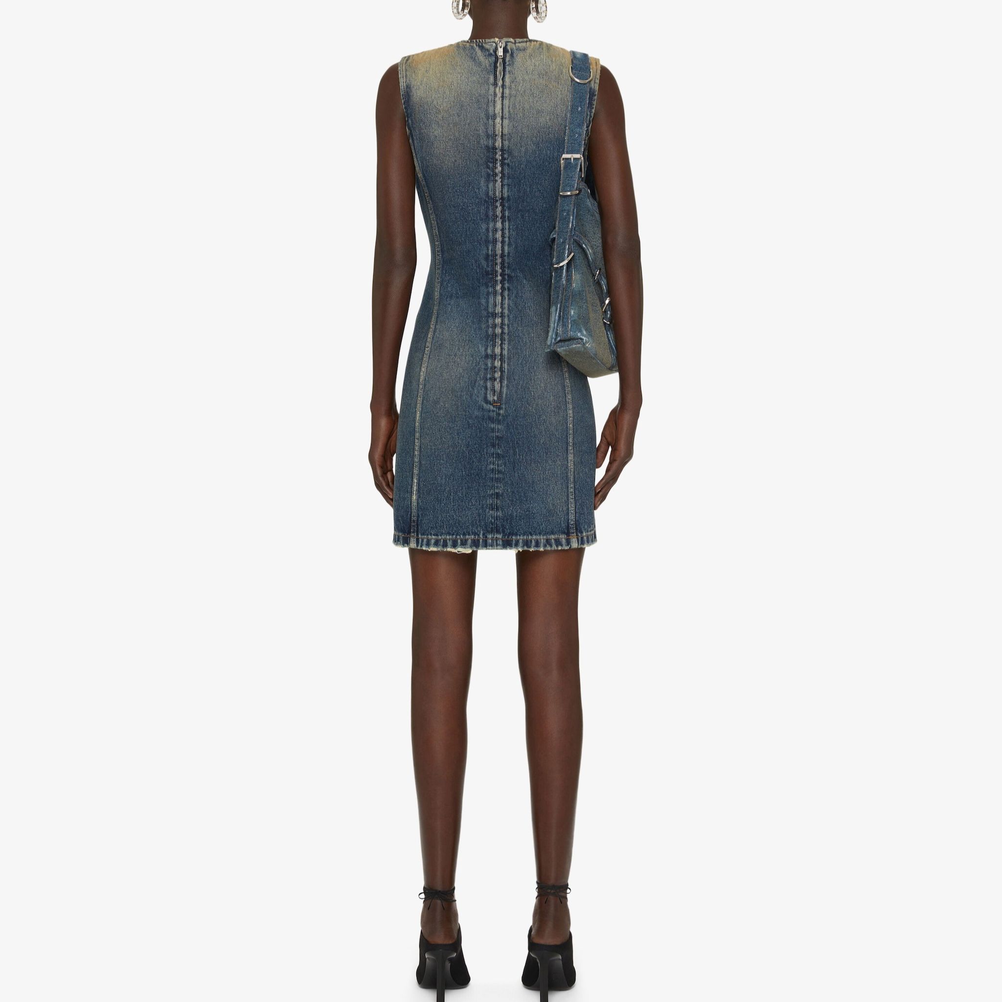 Shop (W) ジバンシィ ウォッシュヴィンテージ ノースリーブショートドレス BW21MN5Y5J-427