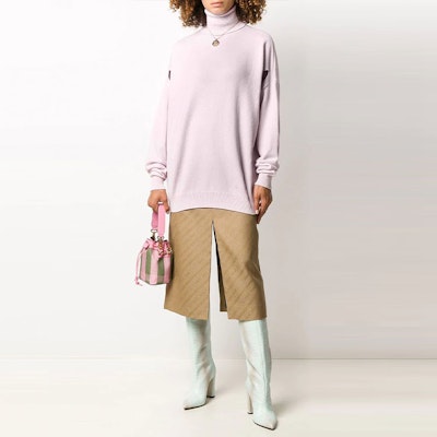 (Women) GIVENCHY FW21 Pink Knit Pullover Sweater with Hollow Design. BW90AG4Z7G-681 Lookbook (Women) GIVENCHY FW21 Pink Knit Pullover Sweater with Hollow Design. BW90AG4Z7G-681