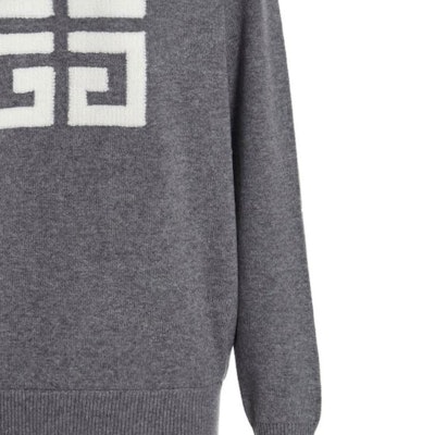 (Women) GIVENCHY FW22 Grey Crewneck Sweater with Large Logo Print BW908N4ZEQ060 Cheap (Women) GIVENCHY FW22 Grey Crewneck Sweater with Large Logo Print BW908N4ZEQ060