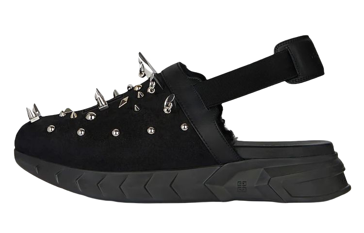 (W) Givenchy Marshmallow 'Studded Black'