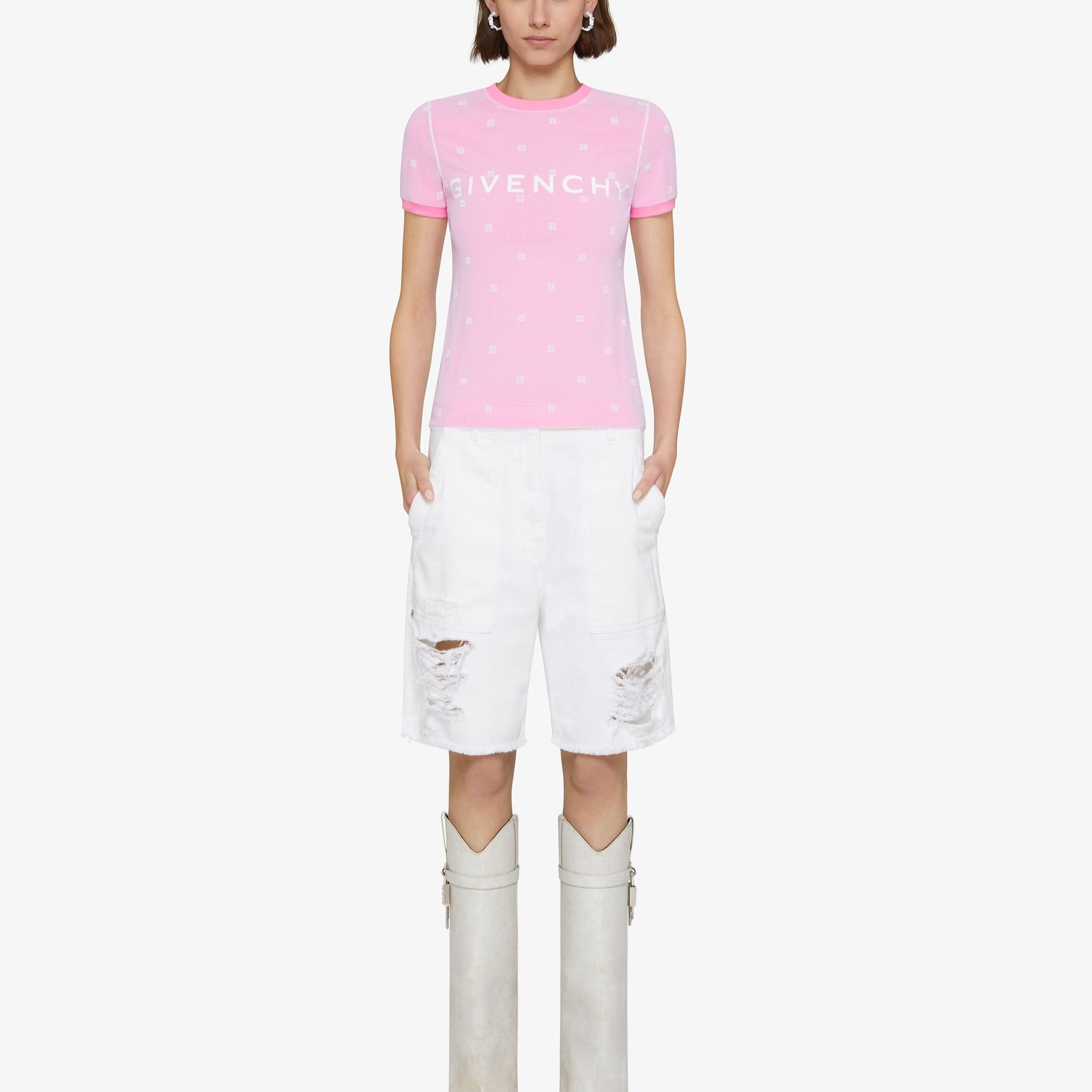 Lookbook (W) Givenchy Kaos Wanita Crewneck Logo Pink SS23. BW70CG3YDU-656