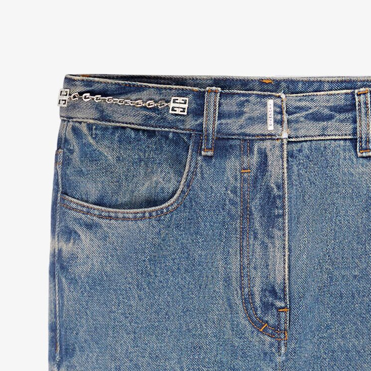 Details for (W) Givenchy SS24 Jeans Flared Mid-Rise Aksen Logo Metal Wanita - Biru. BW51145Y9N-420