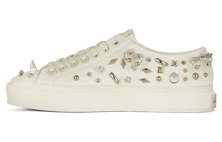 (W) Givenchy Studded 'Breathable CMFT White Fashion Sneakers'