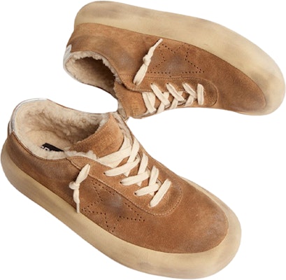 (W) Golden Goose Space-Star 'Suede Coklat Distressed' GWF00319.F002995.55353 Lookbook (W) Golden Goose Space-Star 'Suede Coklat Distressed' GWF00319.F002995.55353