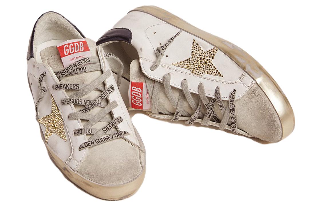 Lookbook (Women) Golden Goose Super-Star Low Top 'Grey Fashion Essentials' GWF00101.F001556.81134